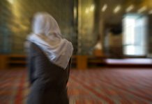 7 Hadiths That Show How Islam Views Women Hadiths That Show How Islam Views Women