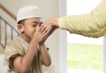 25 Mufti Menk Quotes About Parents 25 Quotes about Parents - Mufti Menk