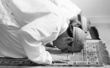 7 Ways To Develop Khushoo In Your Salah 7 Ways To Develop Khushoo In Your Salah